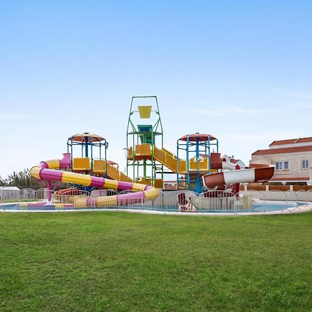 Ramada Hotel & Suites By Wyndham Ayia Napa Esterno foto