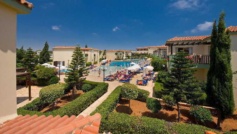 Ramada Hotel & Suites By Wyndham Ayia Napa Esterno foto