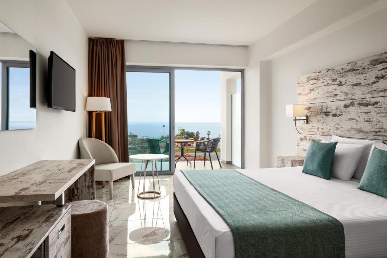 Ramada Hotel & Suites By Wyndham Ayia Napa Esterno foto