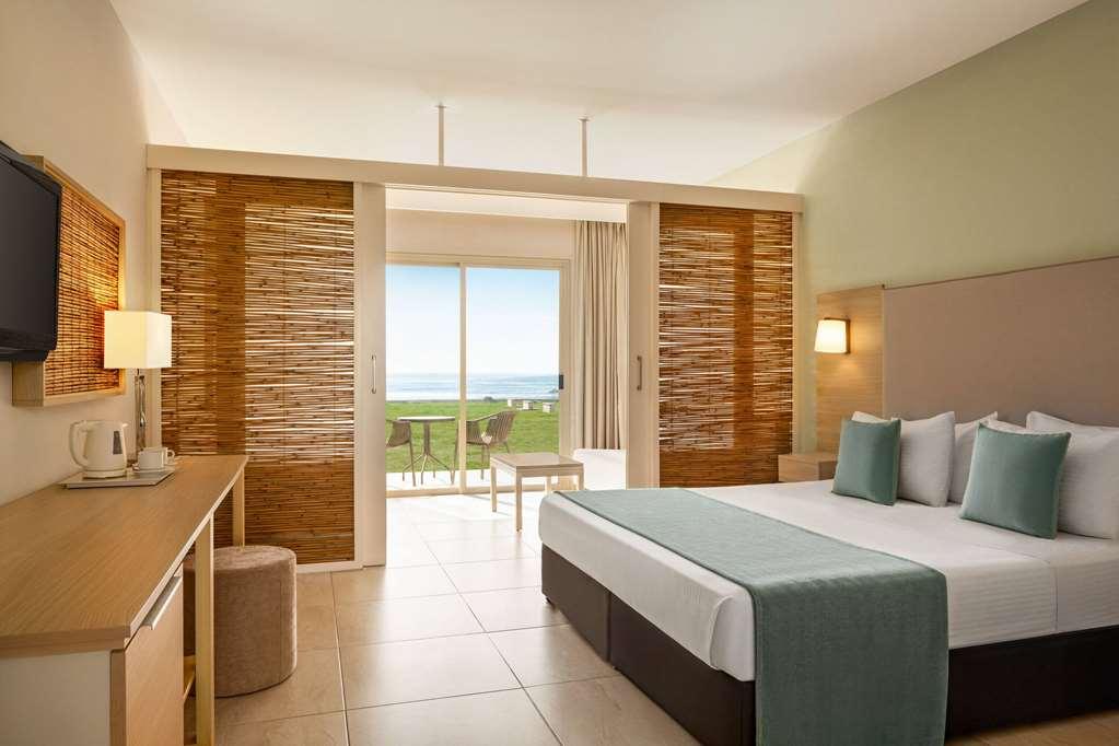 Ramada Hotel & Suites By Wyndham Ayia Napa Camera foto