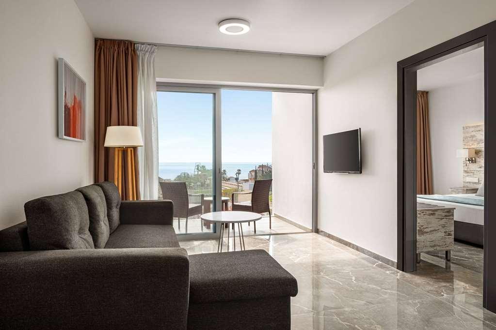 Ramada Hotel & Suites By Wyndham Ayia Napa Camera foto